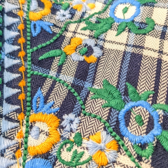 Westport Plaid Midi Dress Embroidered Floral - Picture 6 of 14